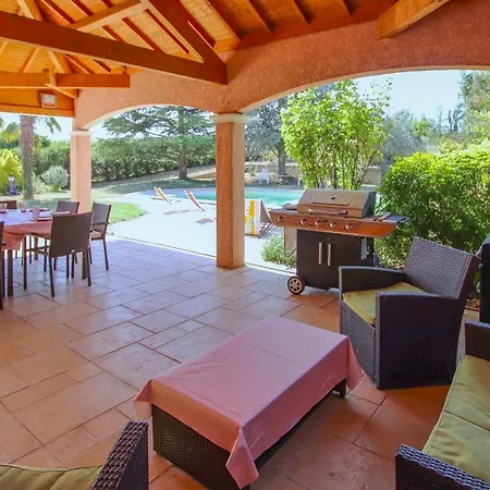 בית נופש Cozy In With Kitchen